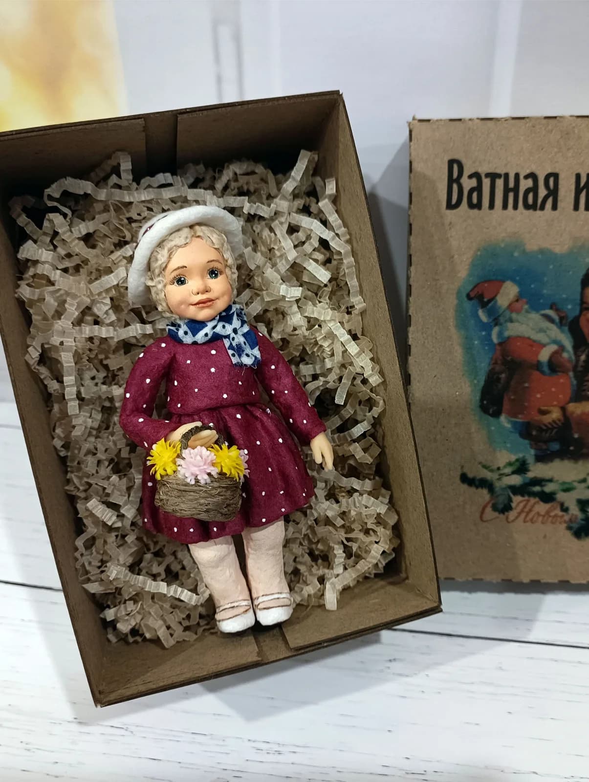 Ватная ёлочная игрушка «Ватная ёлочная игрушка Девочка с корзиной, ретро СССР, ручная работа, коллекционная, подарочная коробка»