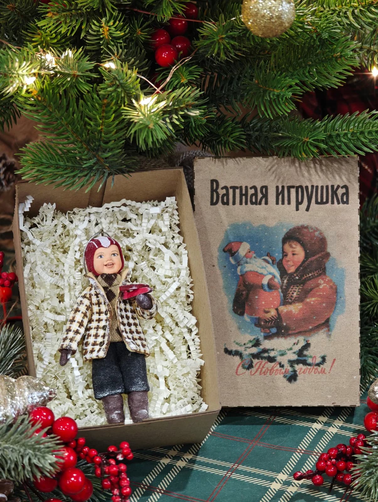 Ватная ёлочная игрушка «Ватная ёлочная игрушка Мальчик с самолётом, ретро СССР, ручная работа, коллекционная, подарочная коробка»