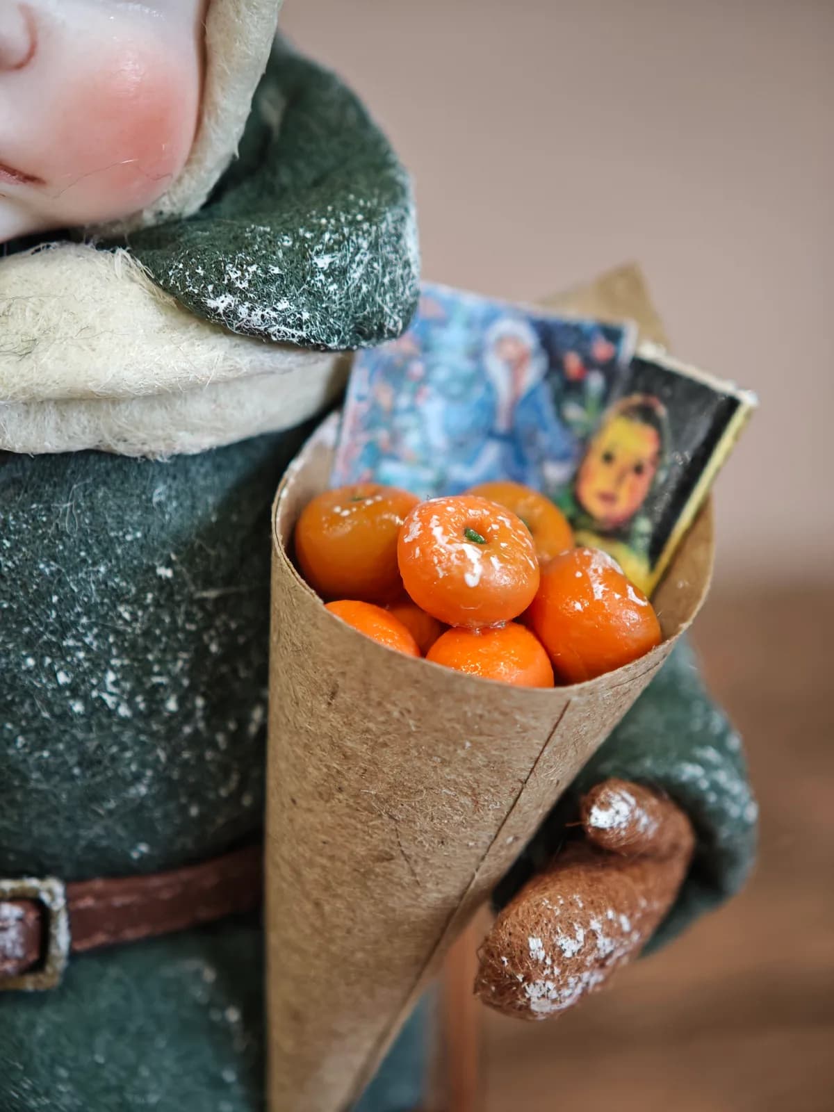 Ватная ёлочная игрушка «Ватная ёлочная игрушка Мальчик с кульком, ретро СССР, ручная работа, коллекционная, подарочная коробка»