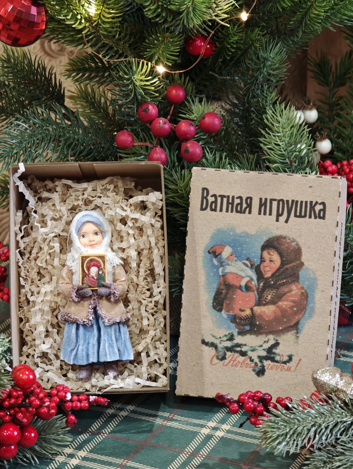 Ватная ёлочная игрушка «Коллекционная ватная ёлочная игрушка. Девочка с иконой, ретро СССР, ручная работа, подарок»