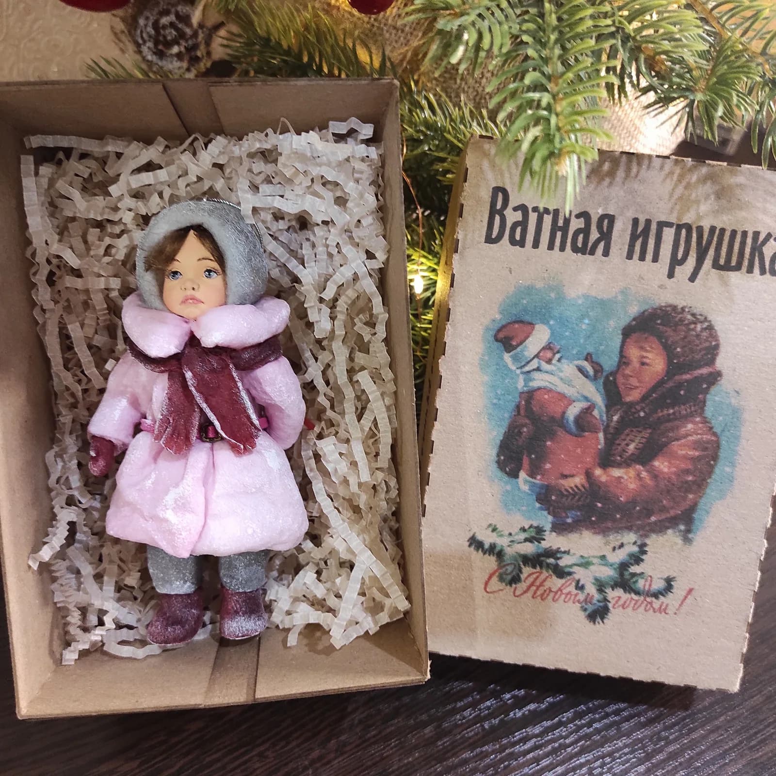Ватная ёлочная игрушка «Девочка с леденцом. Ватная ёлочная игрушка.»