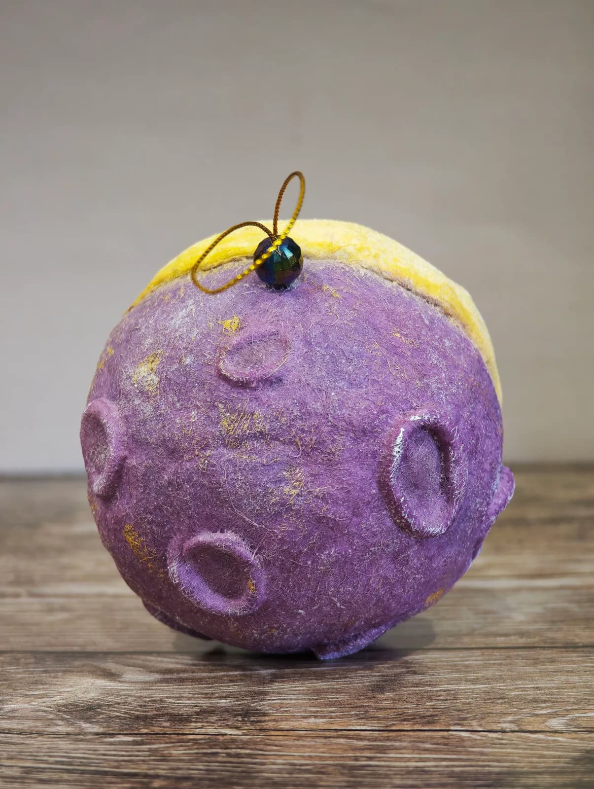 Ватная ёлочная игрушка «Ватная ёлочная игрушка Мышонок на луне, ручная работа, коллекционная, подарочная коробка, автор Дарья Краснокутская»