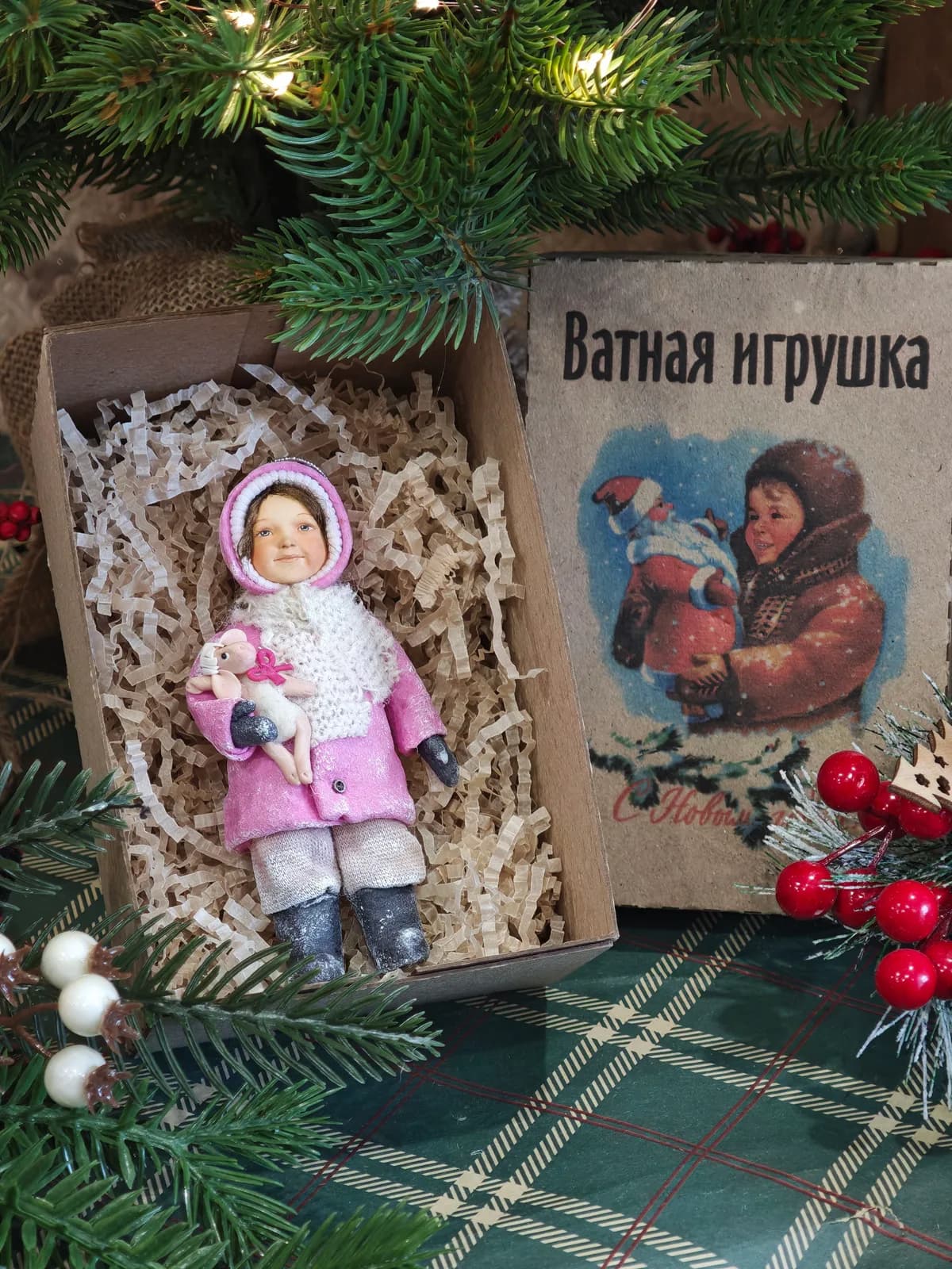 Ватная ёлочная игрушка «Ватная ёлочная игрушка Девочка с игрушкой, ретро СССР, ручная работа, коллекционная, подарочная коробка, автор Дарья Краснокутская»