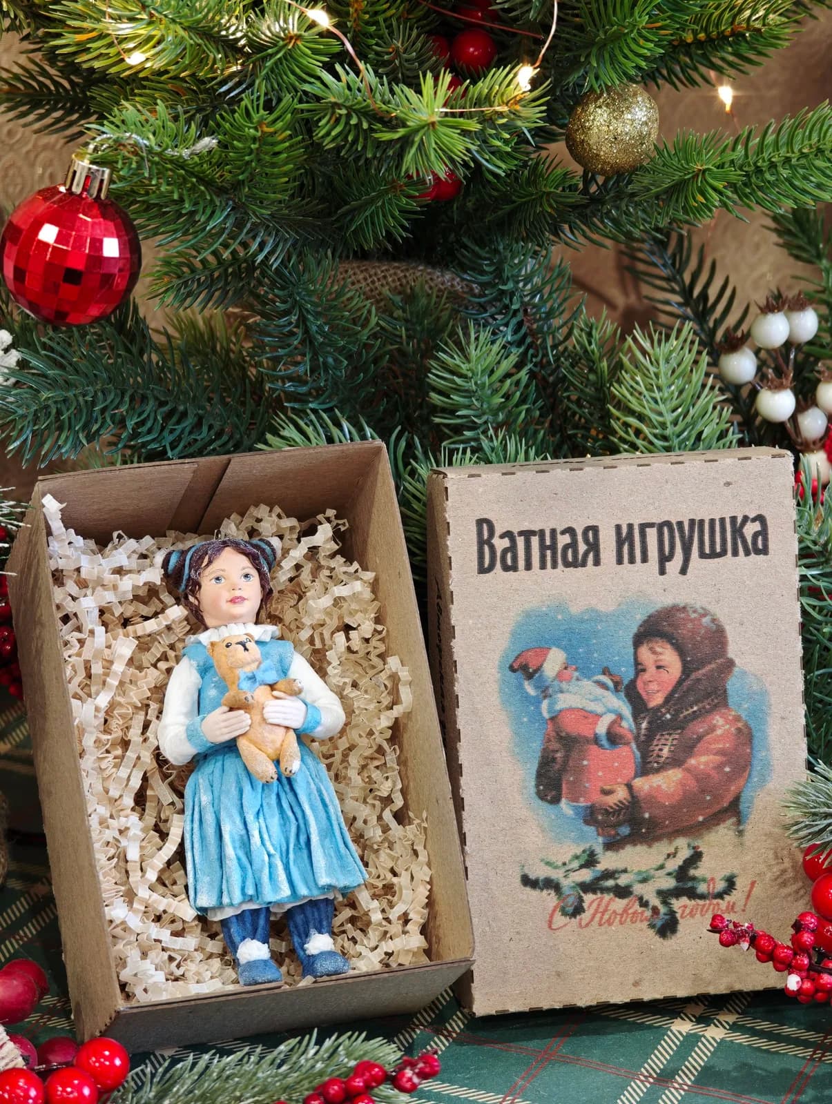 Ватная ёлочная игрушка «Коллекционная ватная ёлочная игрушка. Девочка с мишкой, в голубом платье, ретро СССР, ручная работа, подарок»