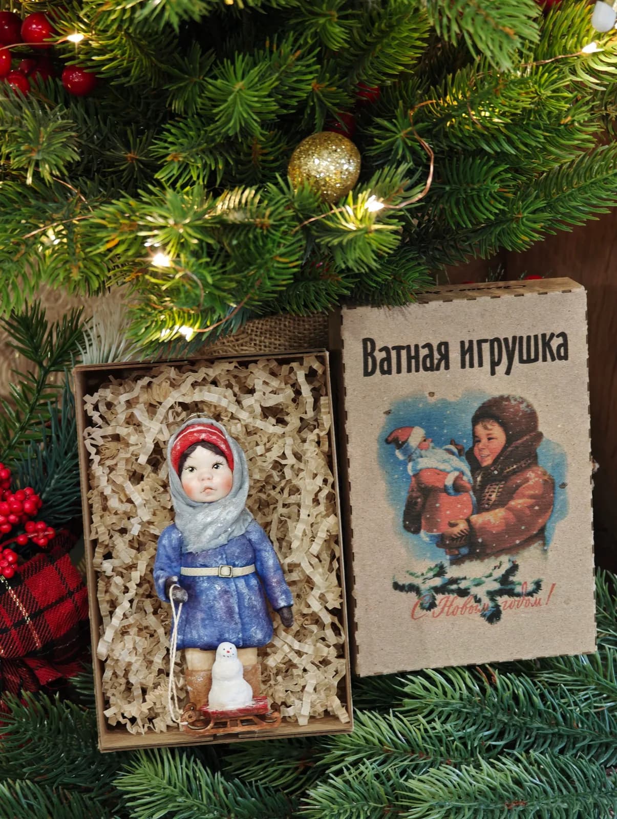 Ватная ёлочная игрушка «Коллекционная ватная ёлочная игрушка. Девочка с санями и снеговиком, ретро СССР, ручная работа, подарок»
