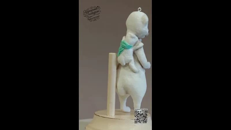 🐻 Мама-медведица с двумя медвежатами